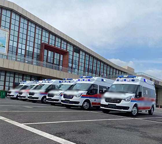 温泉县服务车队展示