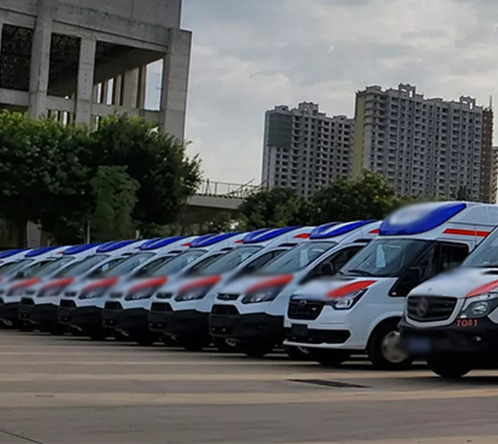 温泉县服务车队展示